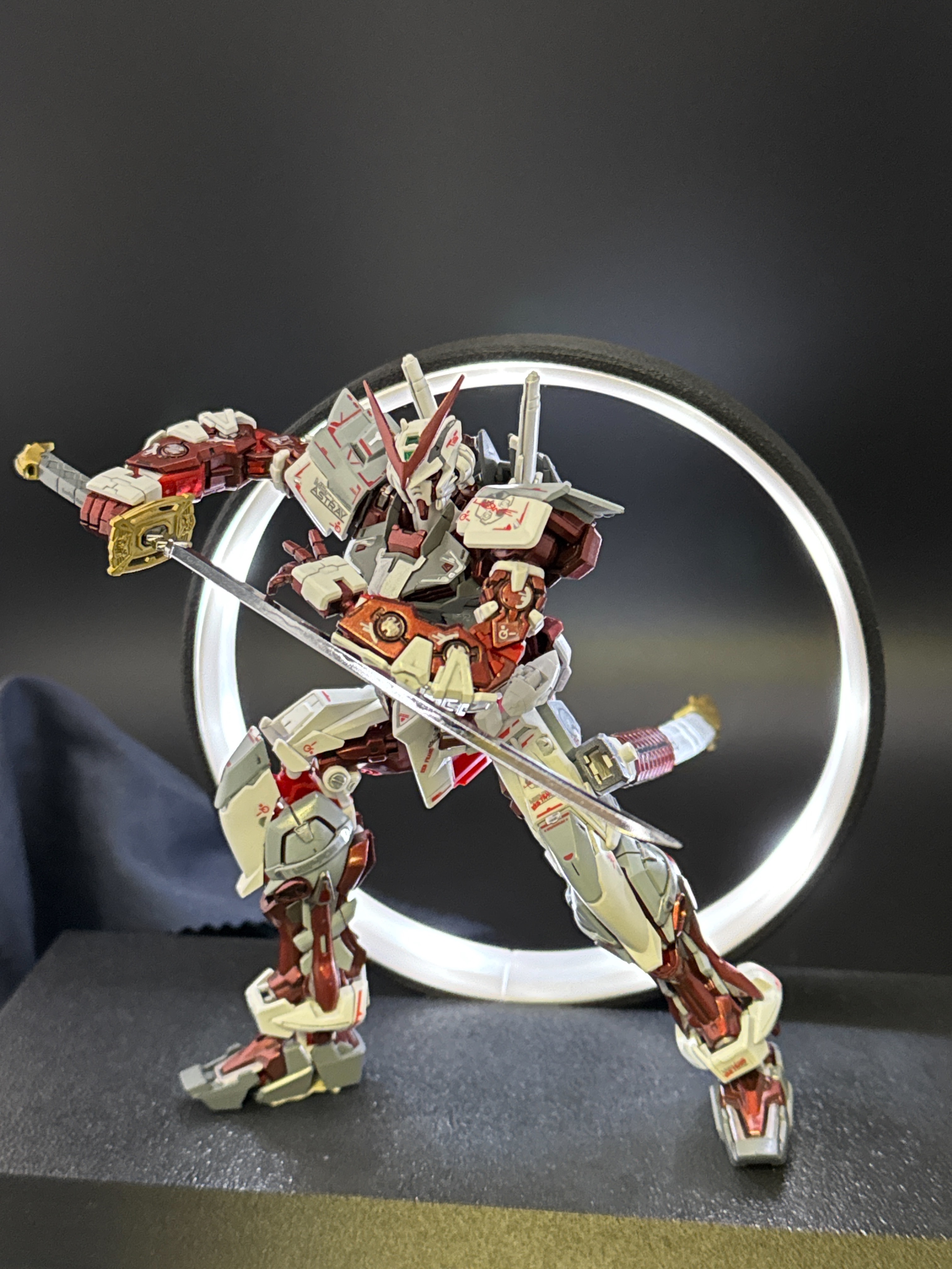 RG Astray Red Frame